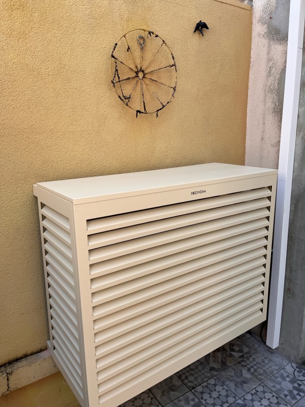 Climatisation DAIKIN STYLISH à Lyon – système gainable discret pour appartement – budget 7 190 € TTC