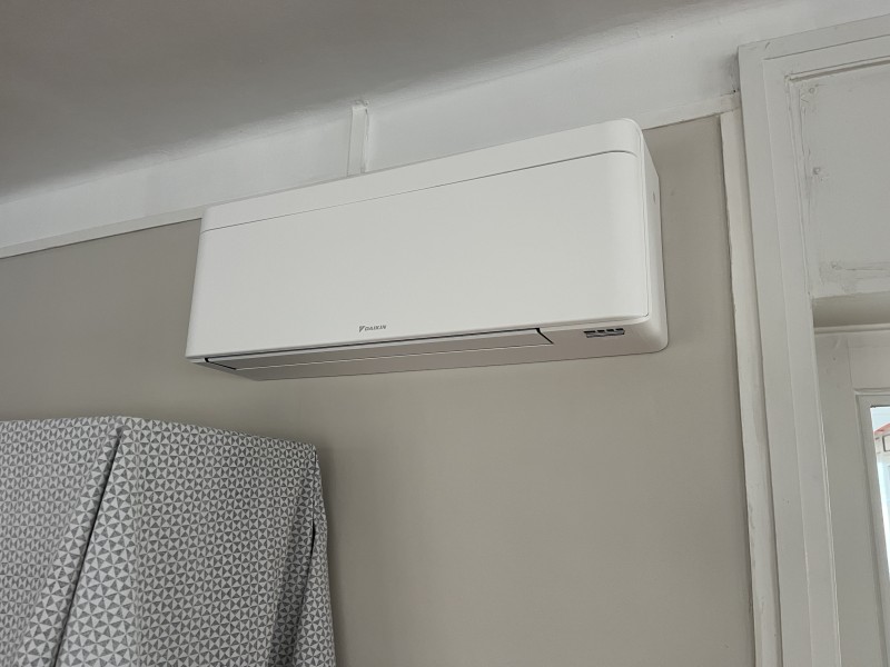 Climatisation DAIKIN STYLISH à Lyon 69004 – Installation bi-split 5 kW en appartement – Budget 5 182 € TTC