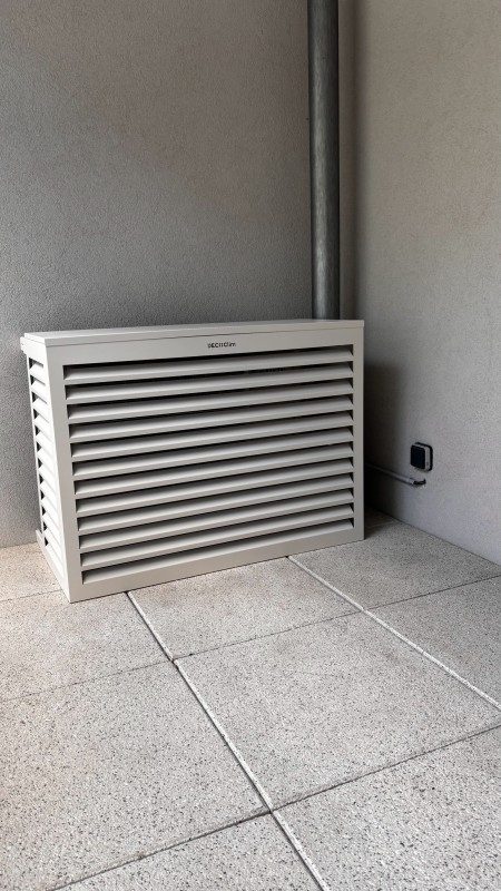 Climatisation DAIKIN STYLISH 4,2 kW à Ambérieu-en-Bugey : une solution discrète et connectée pour un confort toute l’année – Budget 3 800 € TTC