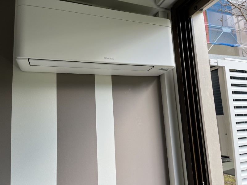 Installation d’une climatisation pour bureau à Lyon en Multisplit de la DAIKIN STYLISH