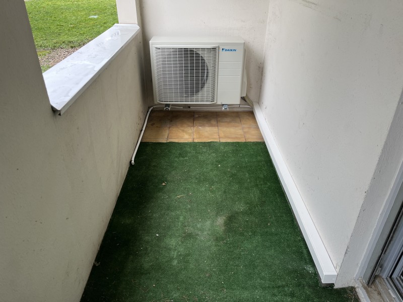 Installation climatisation DAIKIN mono split pour studio 40 m² à Meximieux
