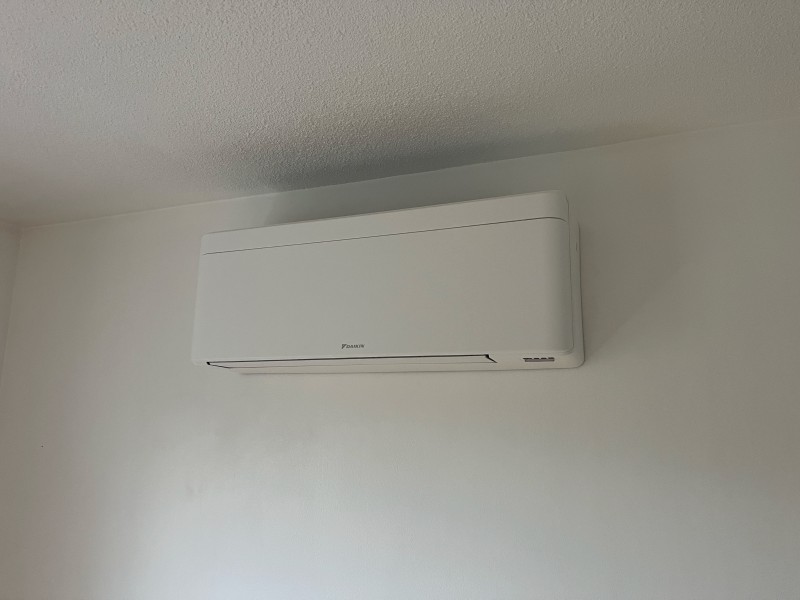 Installation de climatisation DAIKIN STYLISH à Vaulx-en-Velin – Confort sur trois pièces