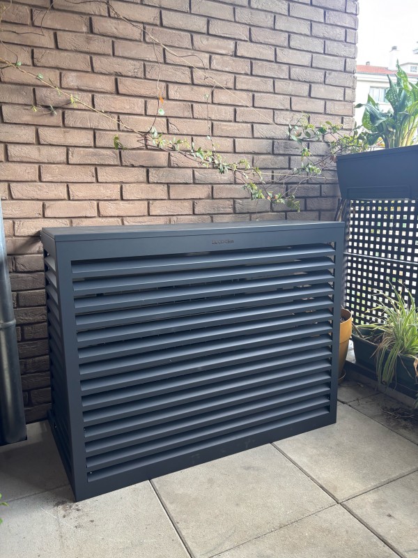 Climatisation DAIKIN STYLISH à Villeurbanne : installation quadri-split 6,8 kW avec 4 unités intérieures pour un budget de 9 300 € TTC